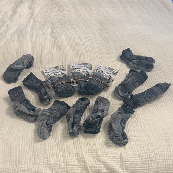 Smartwool Kids Socks Bundle – 13 Pairs – Kids Medium – 3 NWT + 10 Pre-Owned - Picture 5 of 5
